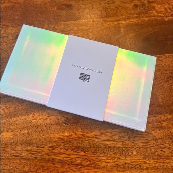 Seint Poolside Double Decker Palette 18 BNIB - Picture 3 of 3